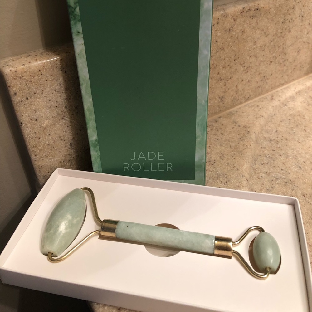 Jade Face Roller